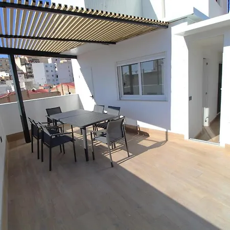 Atico Loft De Lujo Con Terraza Espectacular Y Vista A Los 2 Castillos Alicante